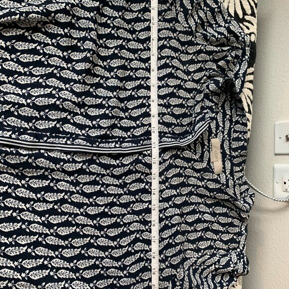 Loft Paisley/Ditsy Print Button Up Shirt (Large) - Picture 4 of 6